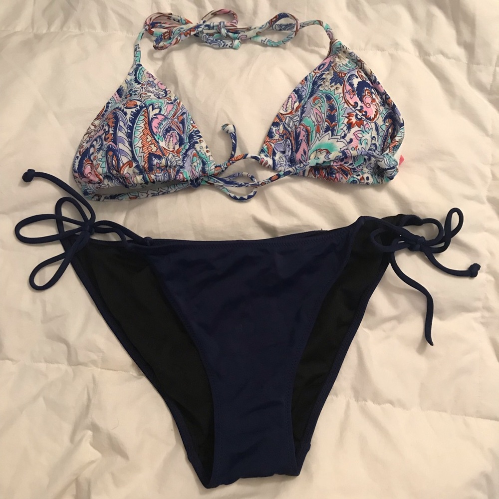 Victoria’s Secret Bikini Set